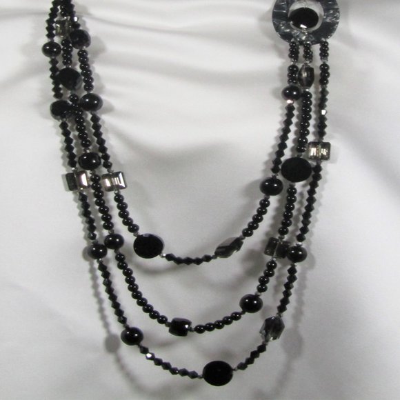 THE EMPRESS In BLACK Beaded Jewelry Set - Picture 2 of 7